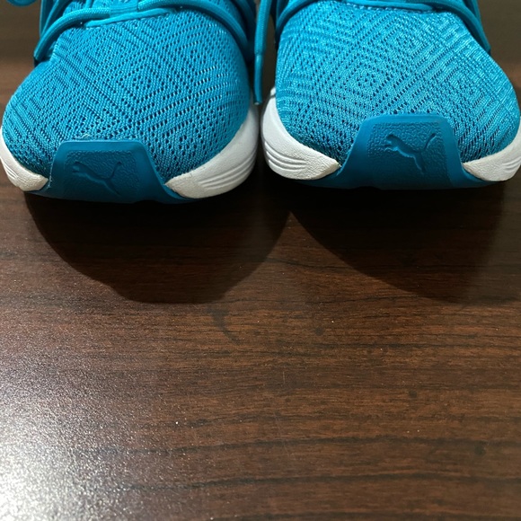 Woman’s Puma SoftFoam - Picture 3 of 9